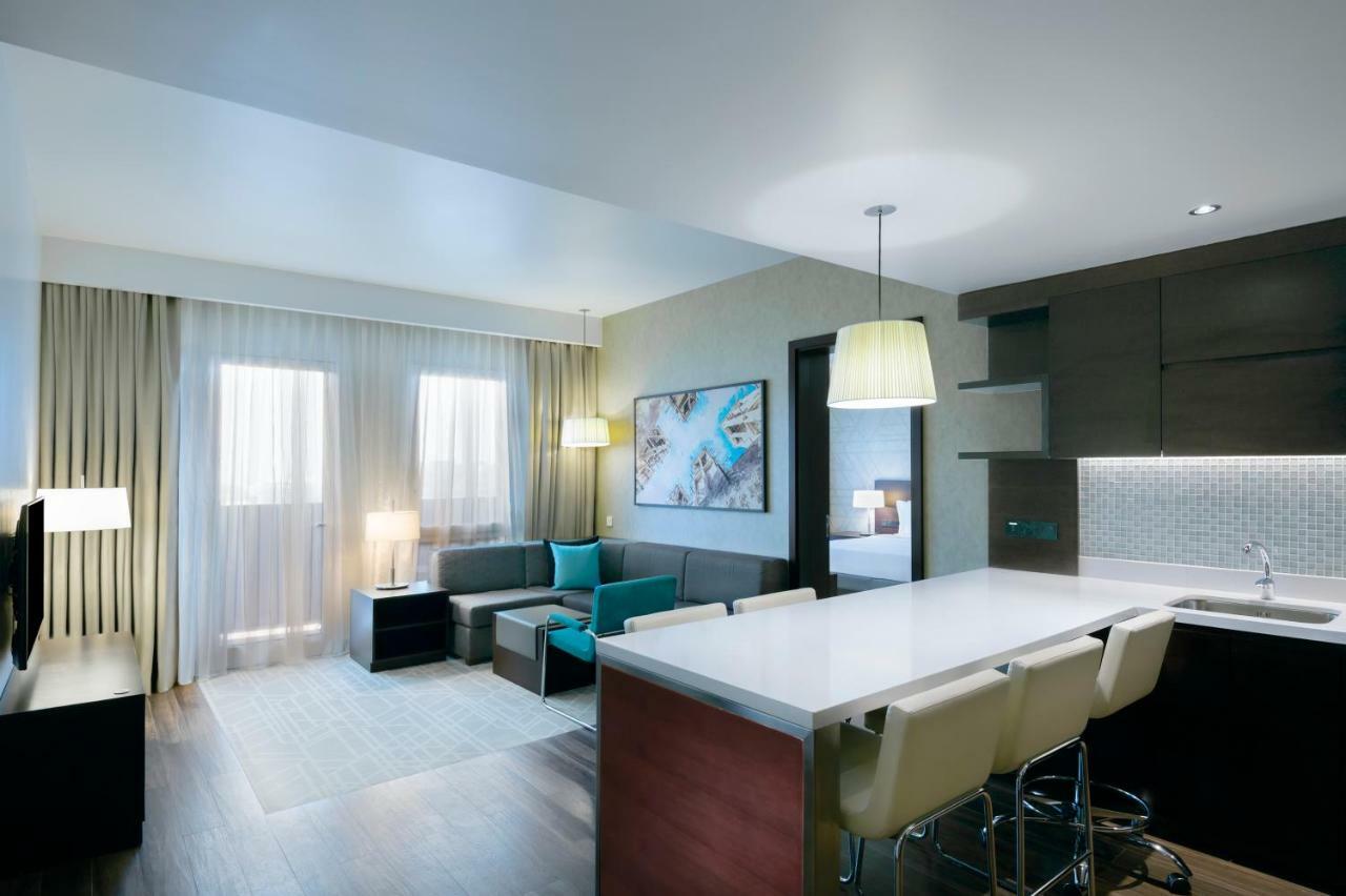 Hyatt Place Dubai Wasl District Residences Ngoại thất bức ảnh